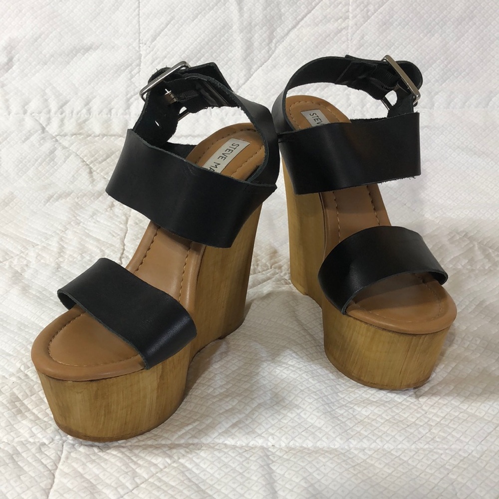 Gorgeous Steve Madden Platform Wedge Sandal